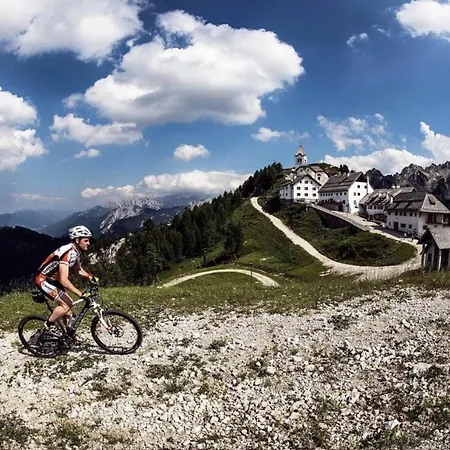 - Διαμέρισμα