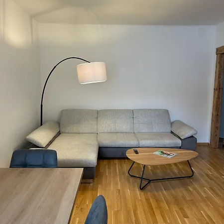 - Διαμέρισμα *